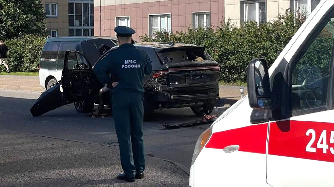 The car   had barely started moving erstwhile   it exploded. The hunt for Russian officers is underway