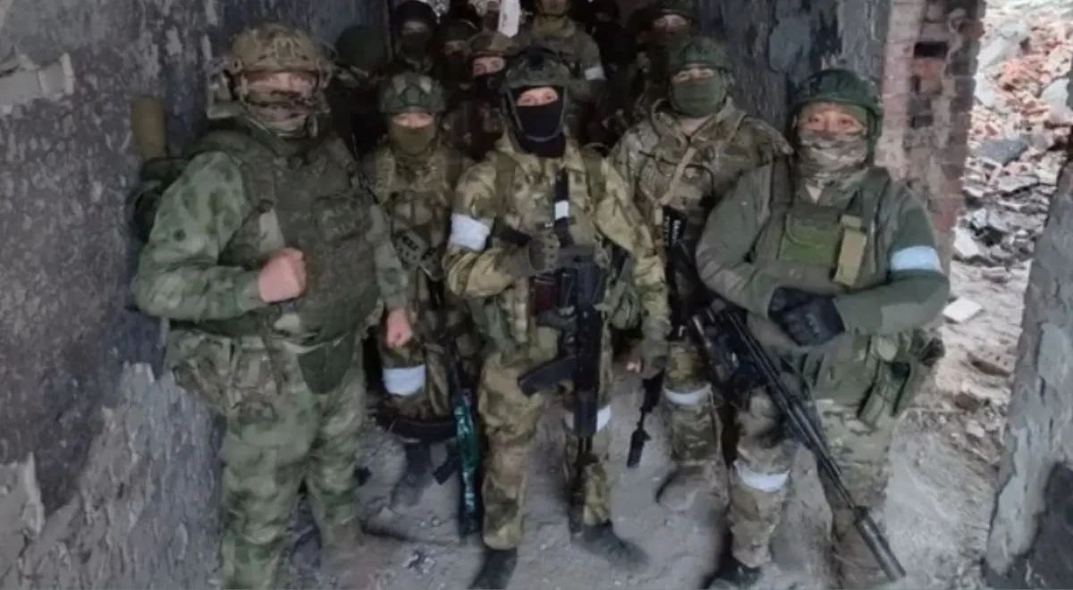 "Ani kroku wstecz" w wersji Putina. Rosja zaostrza kary dla żołnierzy