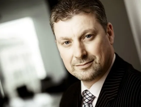 Wallis: World Selection, czyli dywersyfikacja w trzech wymiarach