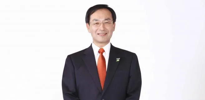 Kazuhiro Tsuga 