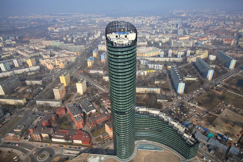 1083929-sky-tower.jpg
