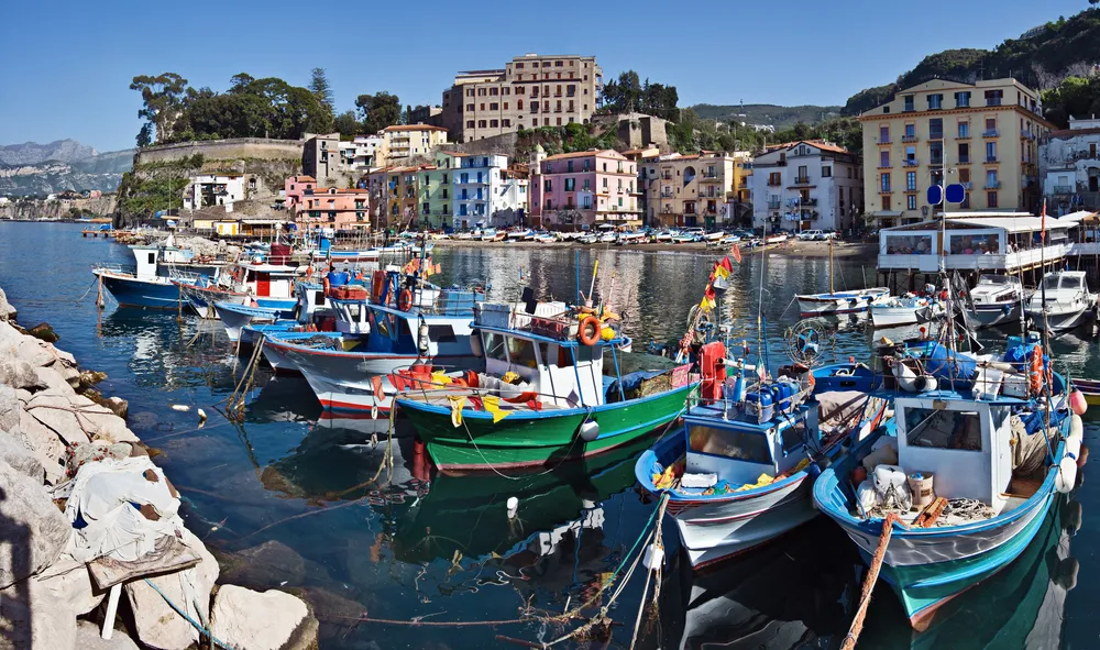 864565-sorrento.jpg