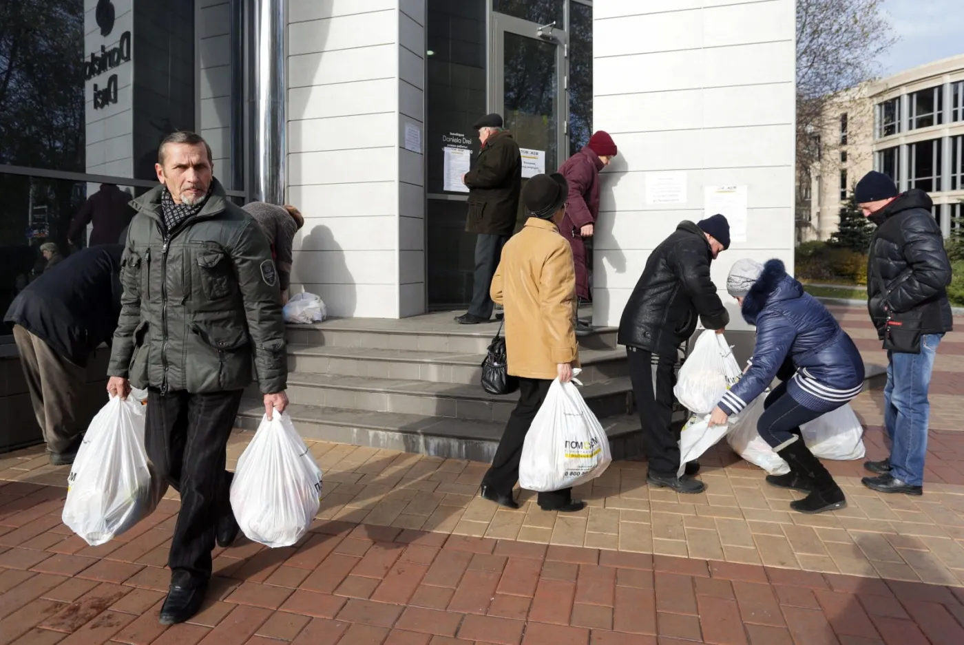 Ukraina odcina Donbas od państwowych pieniędzy. Wypłata emerytur wstrzymana