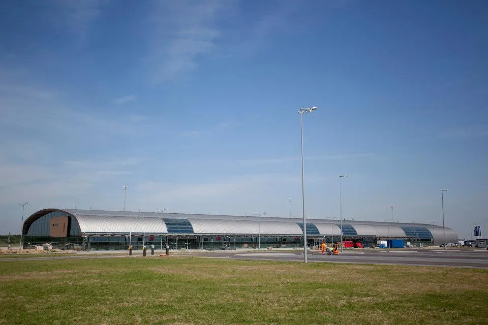 Mocny początek roku na lotniskach. Modlin liderem wzrostów