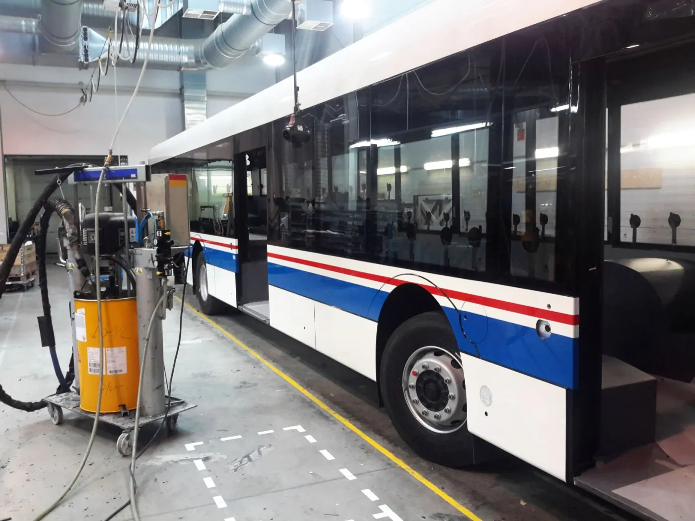2237108-fabryka-autobusow-solaris-w-bolechowie.jpg