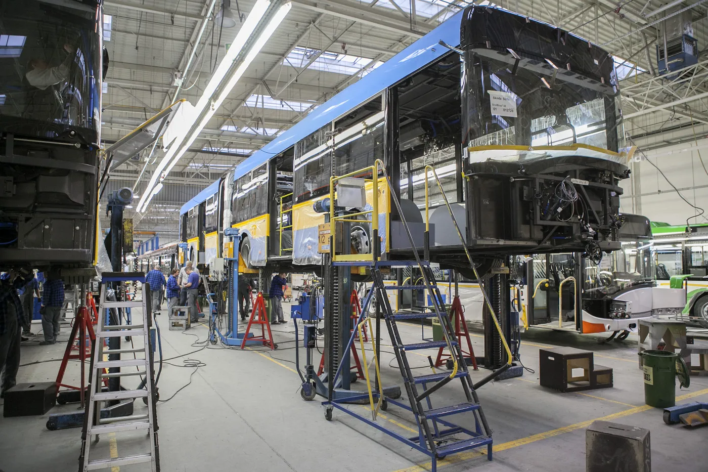 2237348-fabryka-autobusow-solaris-w-bolechowie.jpg