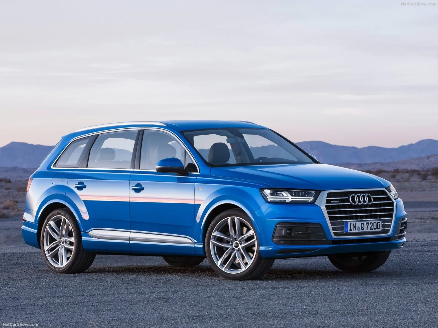 2360114-audi-q7.jpg