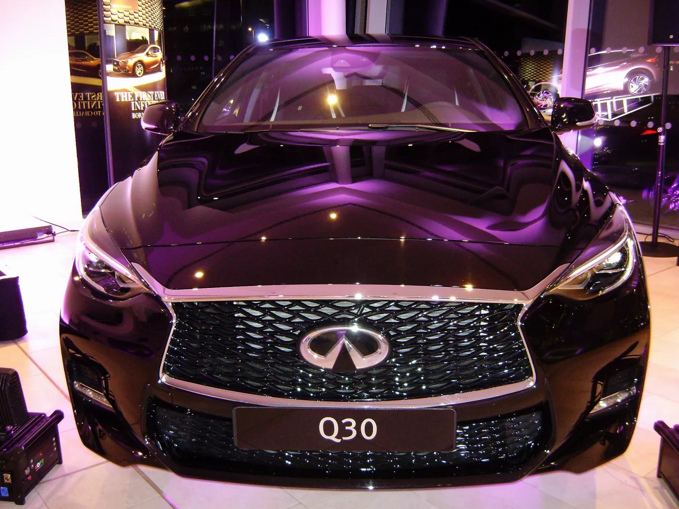 2394556-infiniti.jpg