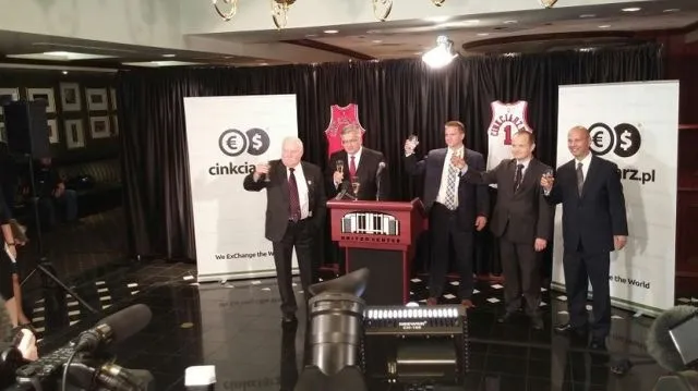 Cinkciarz podbija Amerykę