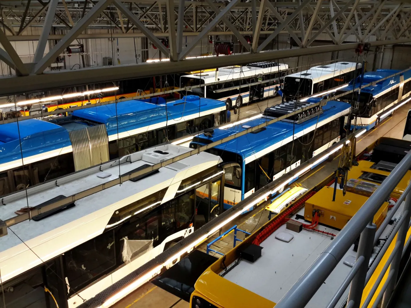 2237220-fabryka-autobusow-solaris-w-bolechowie.jpg