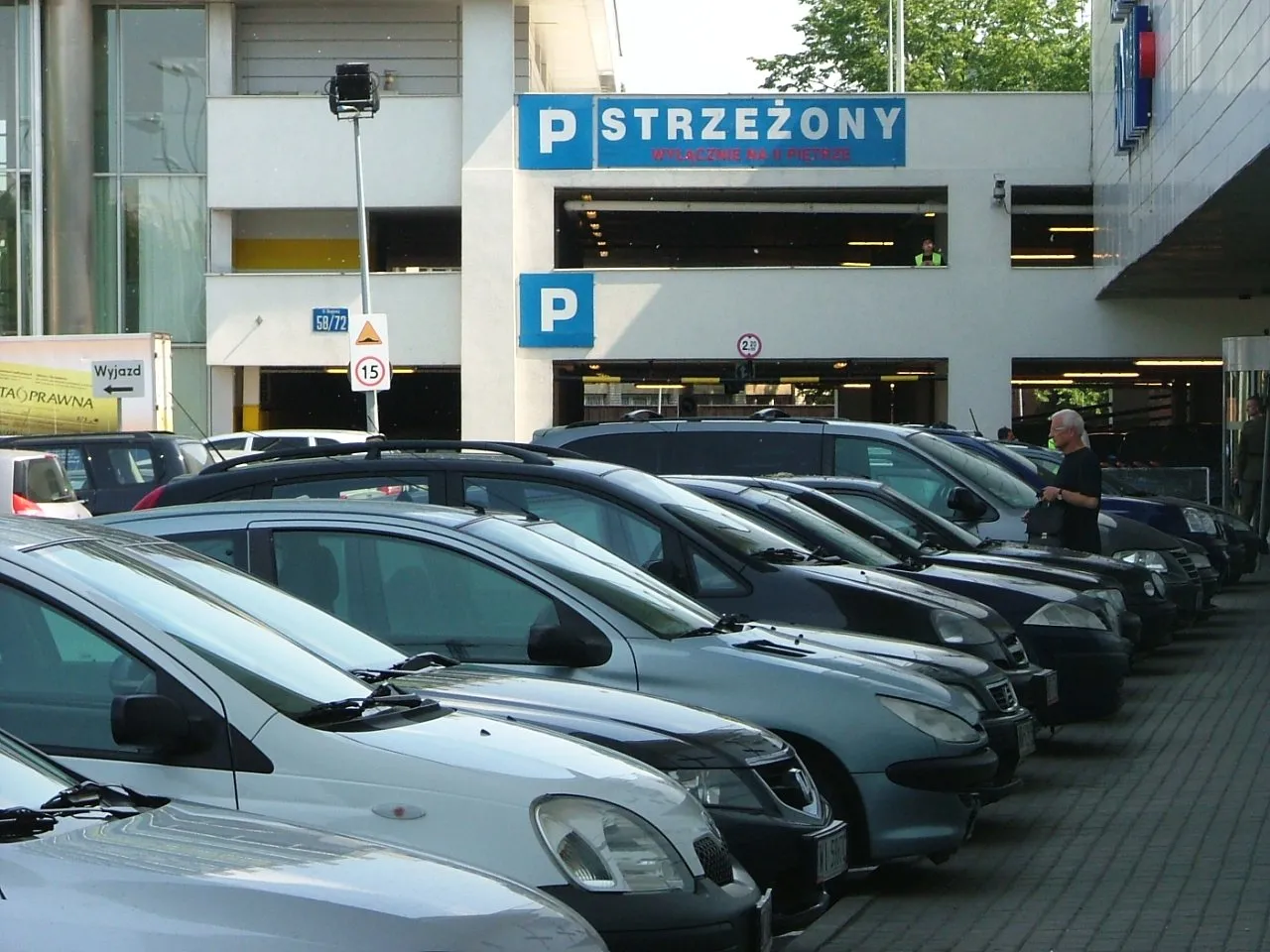 Sto osób z FSO do zwolnienia