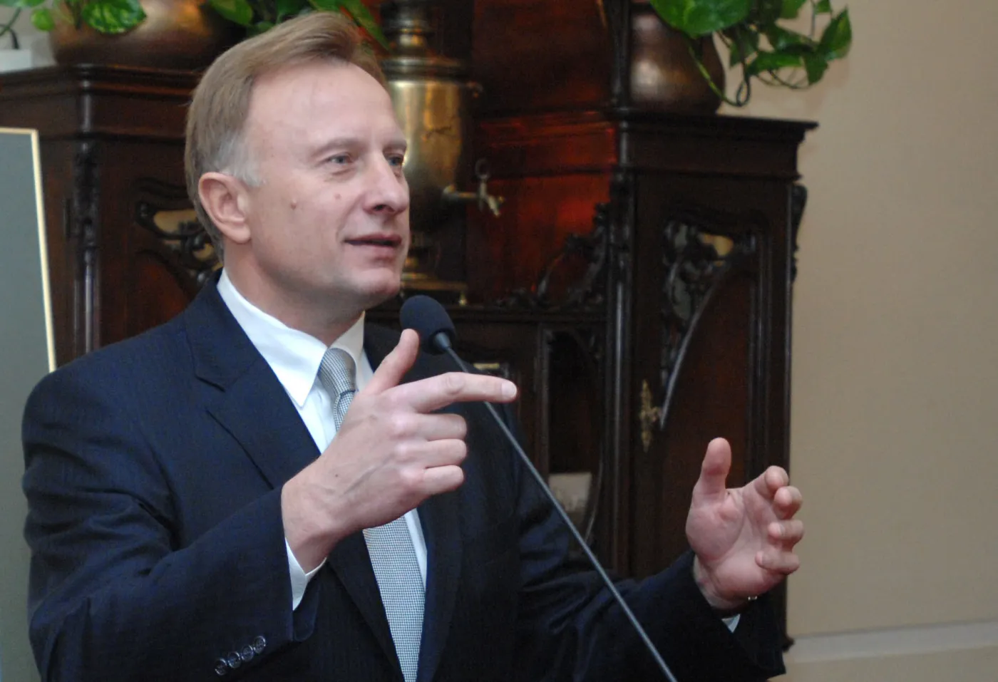 Goliszewski: trzeba znieść wszystkie przywileje emerytalne