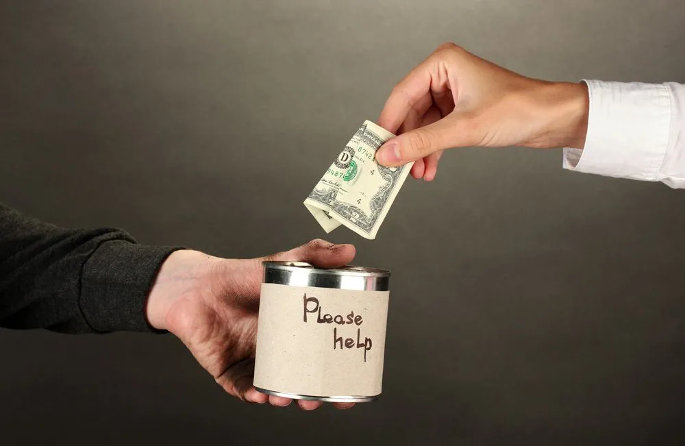 Zbiórki, fundacje, charytatywne misie. Dobroczynność stała się medialna