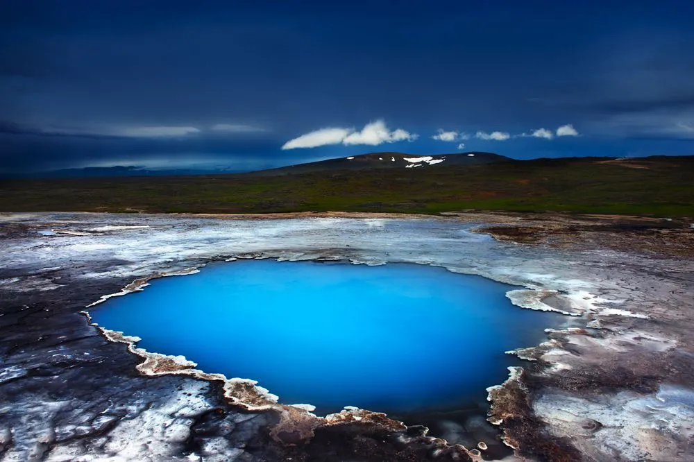 Islandia, jezioro Blahver w Hveravellir 