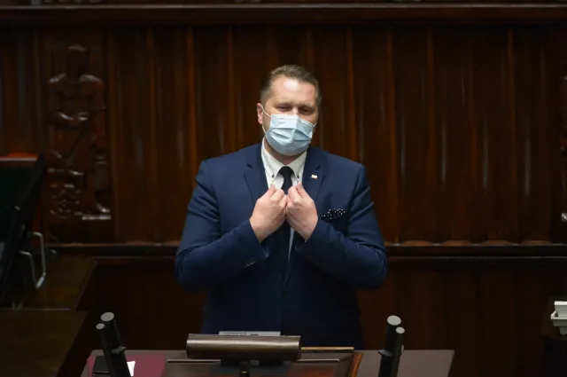 Czarnek: Chcemy, aby 1 września dzieci poszły do szkoły w trybie stacjonarnym