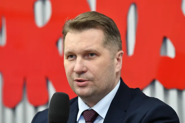 Czarnek: Nie przewidujemy przedłużenia nauki zdalnej