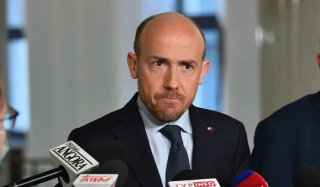 Rezygnacja członków Rady Medycznej. Komentarze polityków