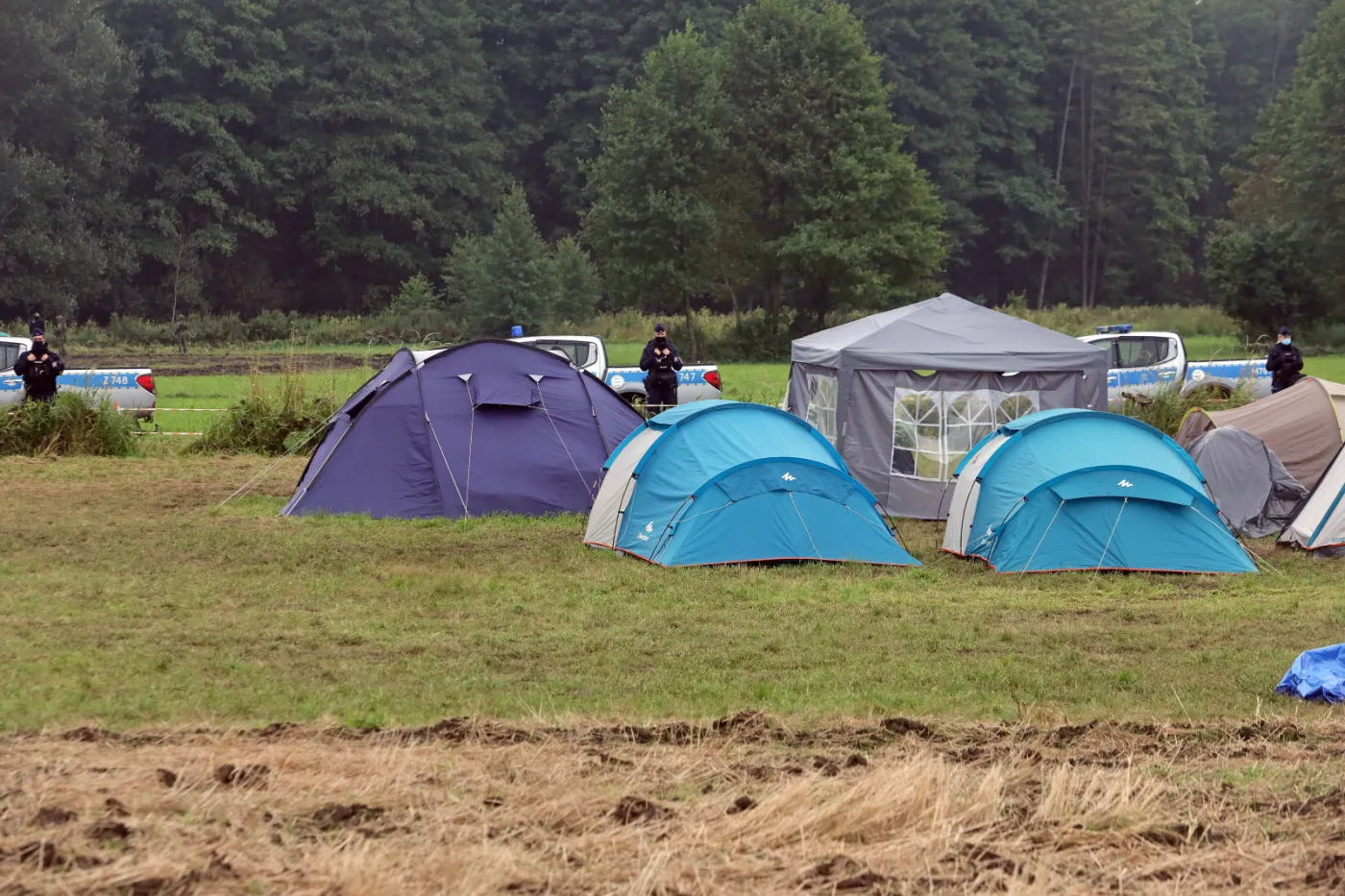 UNHCR i Białoruski Czerwony Krzyż przekazały pomoc migrantom na granicy z Polską