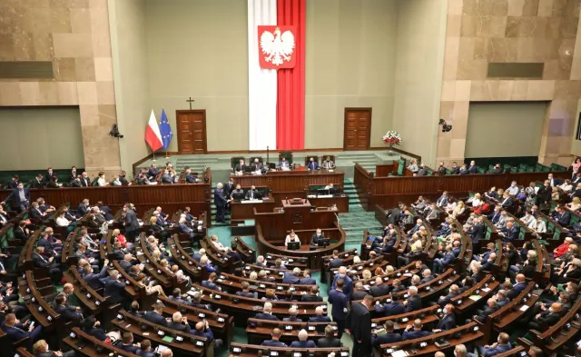 Posłowie opozycji na posiedzeniu Sejmu ws. stanu wyjątkowego: Gdzie jest prezydent?