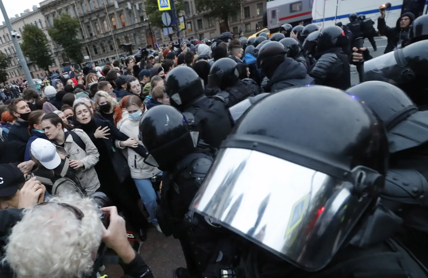 Demonstracje w 38 miastach Rosji przeciwko mobilizacji. Zatrzymano ponad 1300 osób