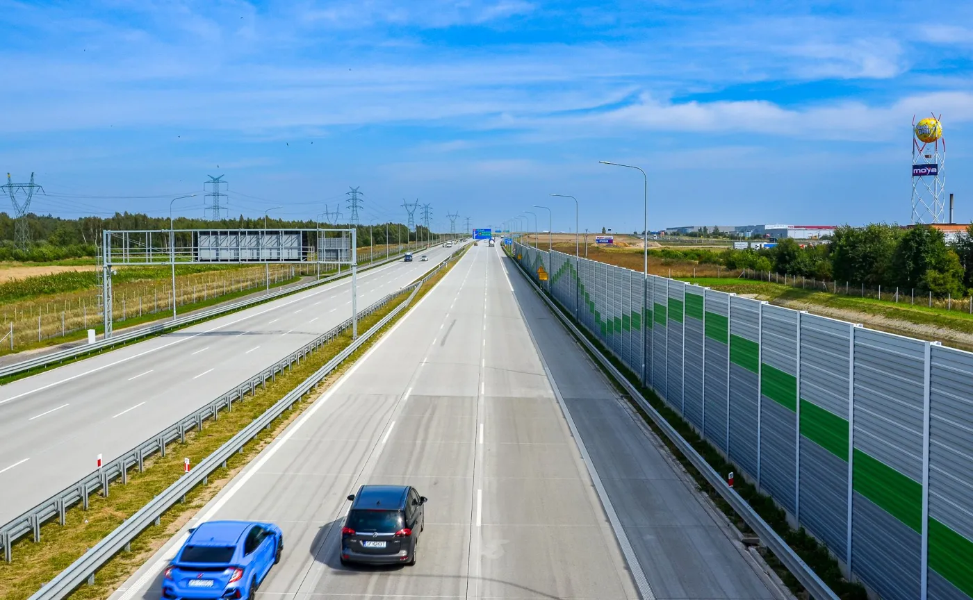 Komisje senackie poparły bez poprawek ustawę znoszącą opłaty za jazdę autostradami