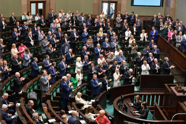Referendum tego samego dnia, co wybory parlamentarne. Sejm przyjął nowelizację ustawy