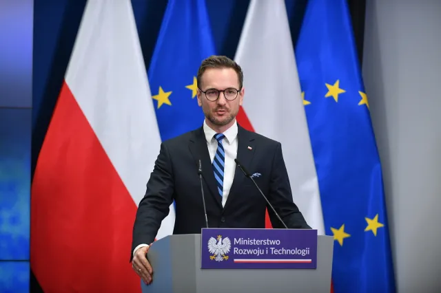 Zakaz przywozu z Ukrainy produktów rolnych. Minister Buda: Chcemy chronić polski rynek dla rolników i konsumentów