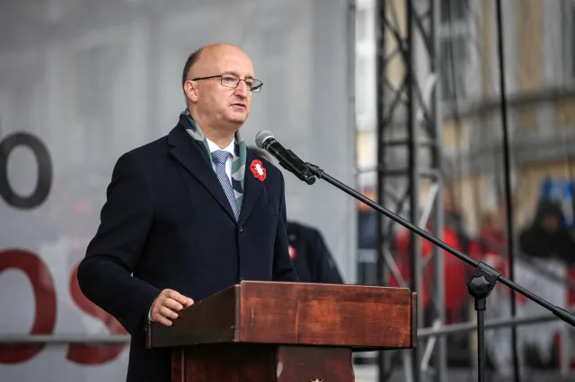 Piotr Wawrzyk trafił do szpitala. "Stan zagrażający życiu"