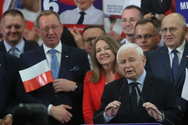 Wybory 2023. Upartyjnienie i centralizacja. Tak można podsumować rządy PiS