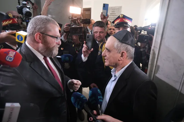 Błaszczak: Poseł Braun powinien zostać wykluczony z Konfederacji