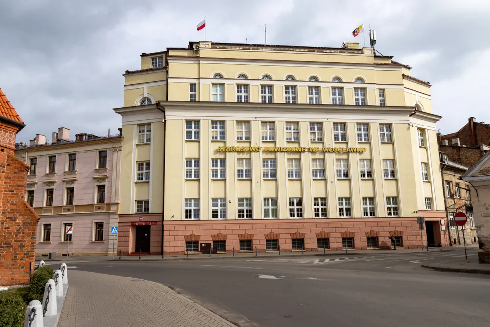 Najpierw Leszno, teraz Włocławek. Tu urzędnicy będą pracować 35 godzin tygodniowo