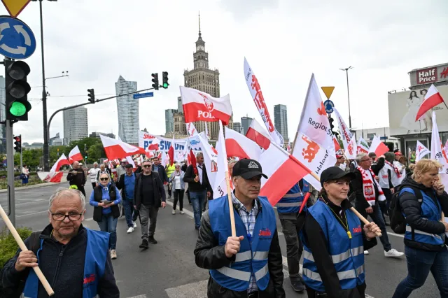Ponad 150 tys. podpisów. Związkowcy chcą referendum w sprawie Zielonego Ładu