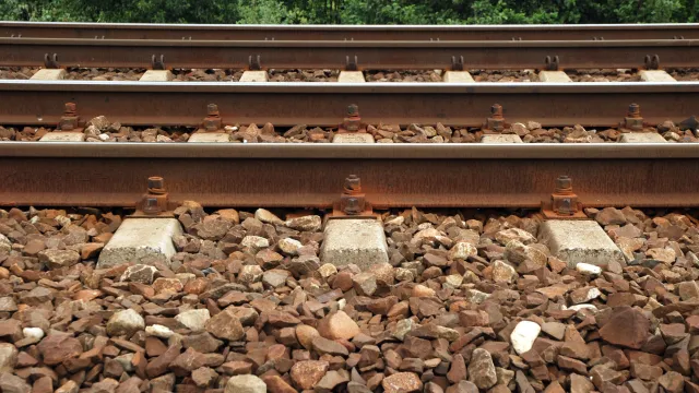 Wielka Brytania: W następnym dniu strajku na kolei znów jeździ tylko 20 proc. pociągów