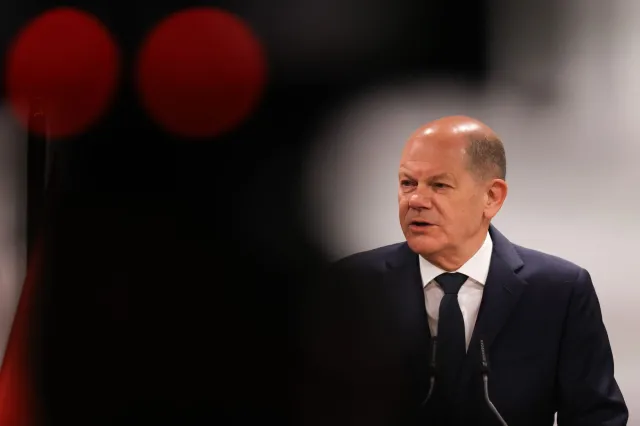 Niemiecki deputowany: "Kanclerz Olaf Scholz nie chce, by Rosja przegrała"
