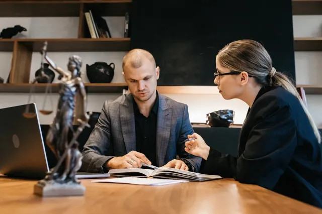 Zachowek w 2026 roku. Sam testament może nie wystarczyć. Kiedy można nie płacić?