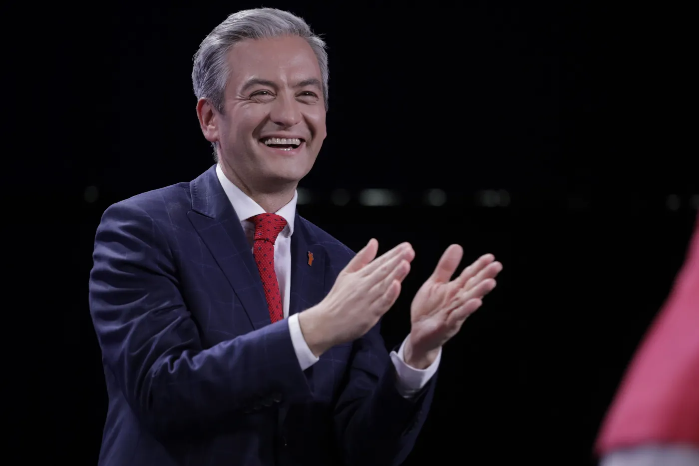 Kontrowersyjny wpis Biedronia na temat Karola Nawrockiego i Donalda Trumpa. Polityk już się tłumaczy