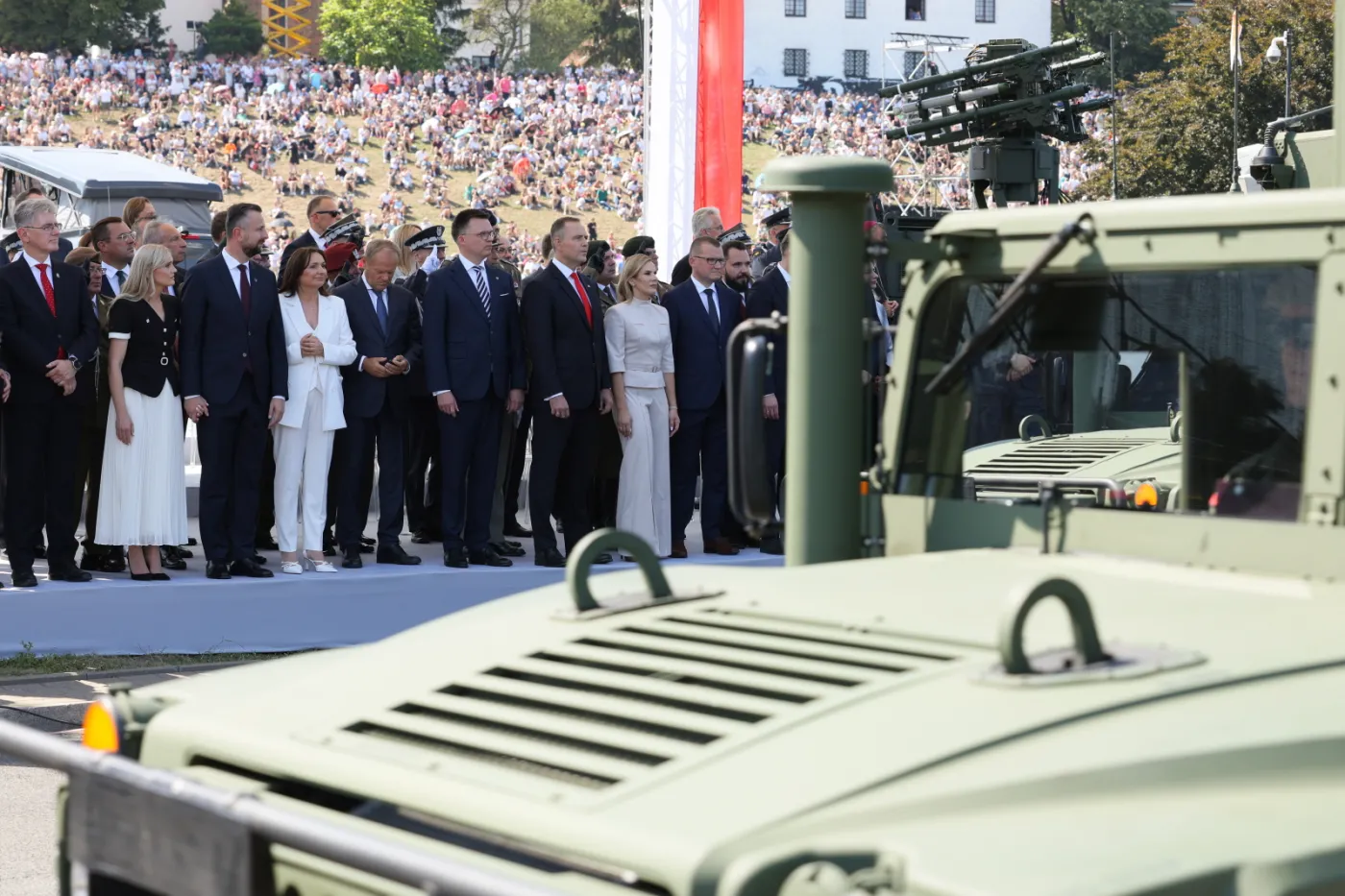 politycy na defiladzie w Święto Wojska Polskiego