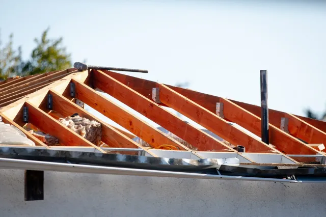 Podatek od nieruchomości. Czy trzeba płacić, gdy są dziury w dachu? Jest wyrok NSA