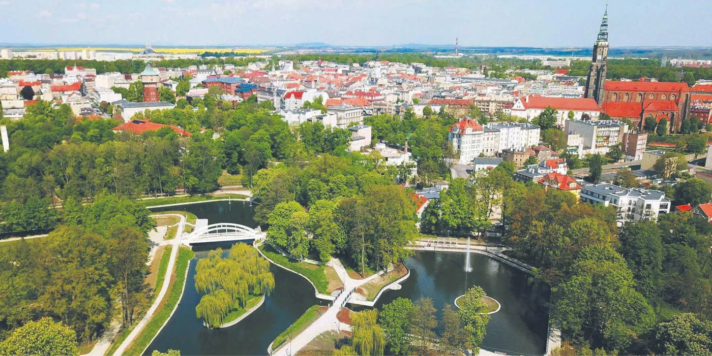 Park Centralny z widokiem na stare miasto