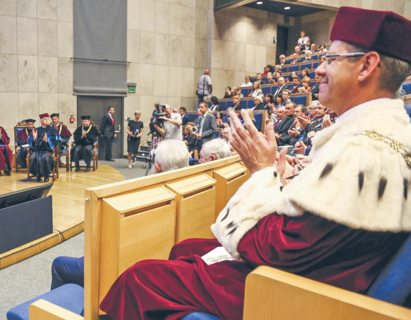 Parametryczne szaleństwo na uczelniach