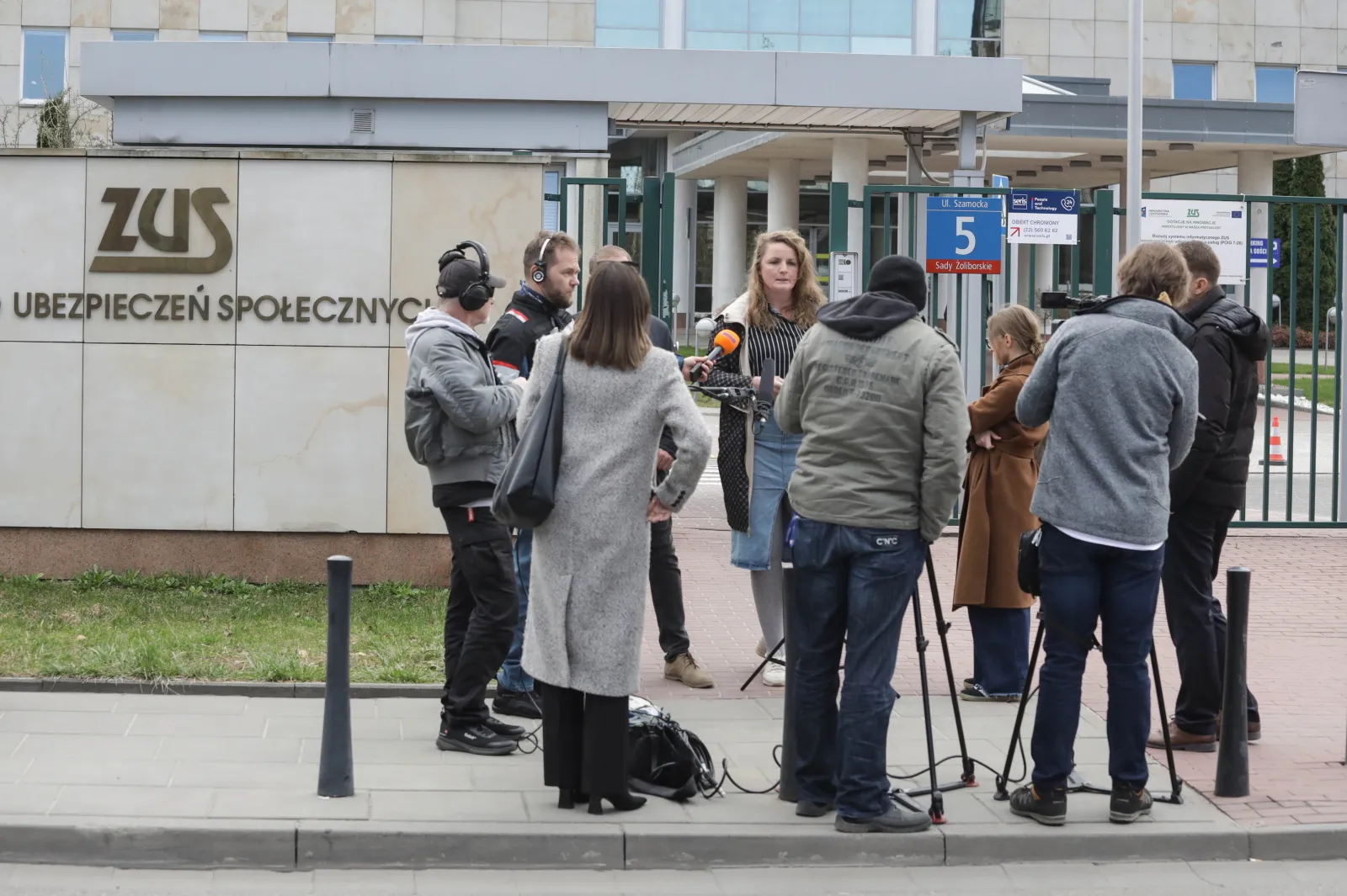 Protest w ZUS. Związkowcy śpią na krzesłach i czekają na decyzje