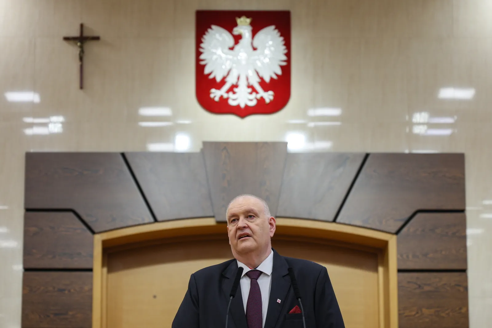 Tylko dwoje sędziów TK objęło stanowiska. Reszta czeka na formalności