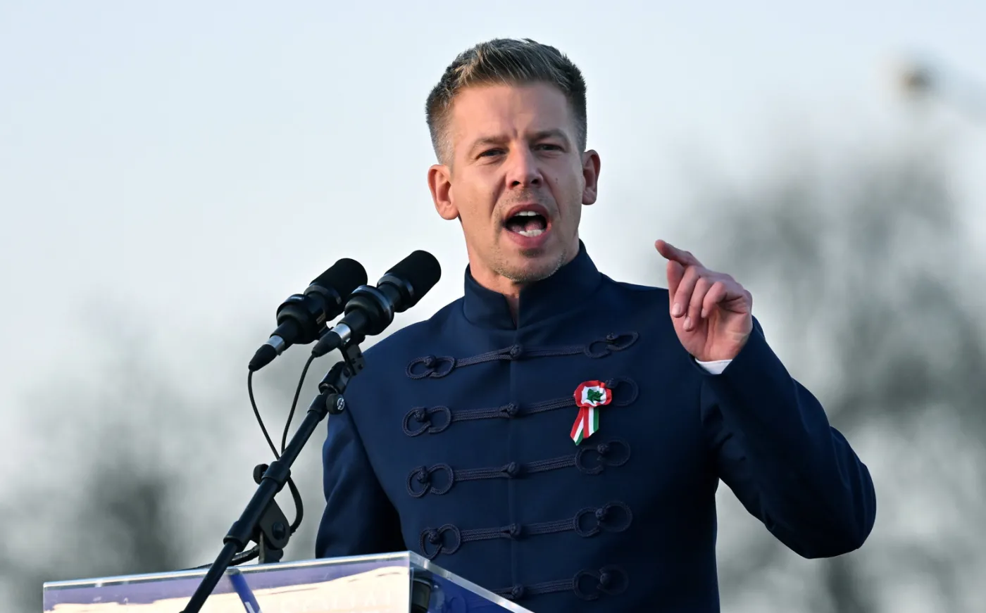 Człowiek z otoczenia Orbána chce go obalić. Kim jest Péter Magyar? Czym różni się od Orbana?