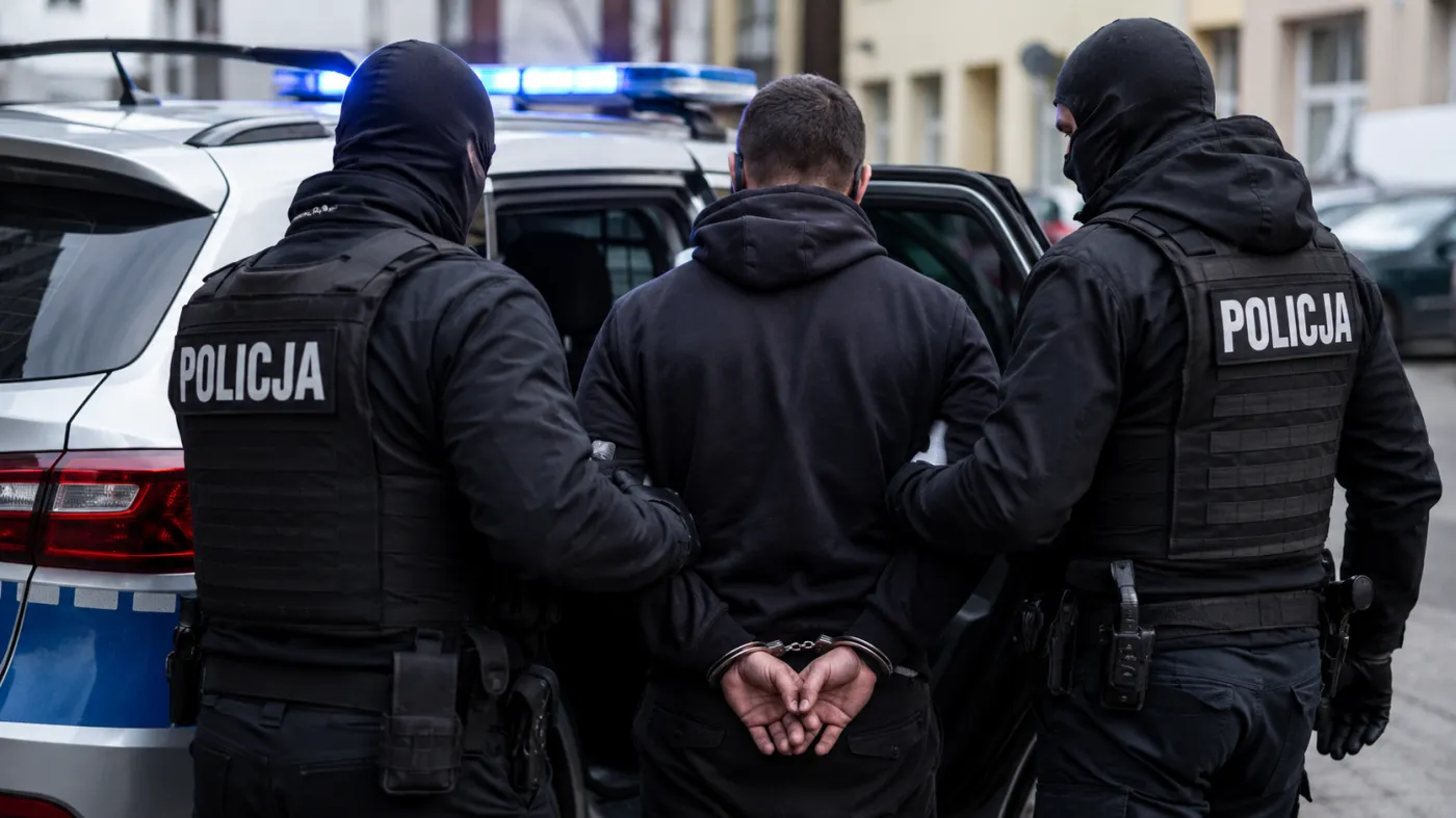 Trzy osoby zatrzymane za fałszywe alarmy w domach polityków