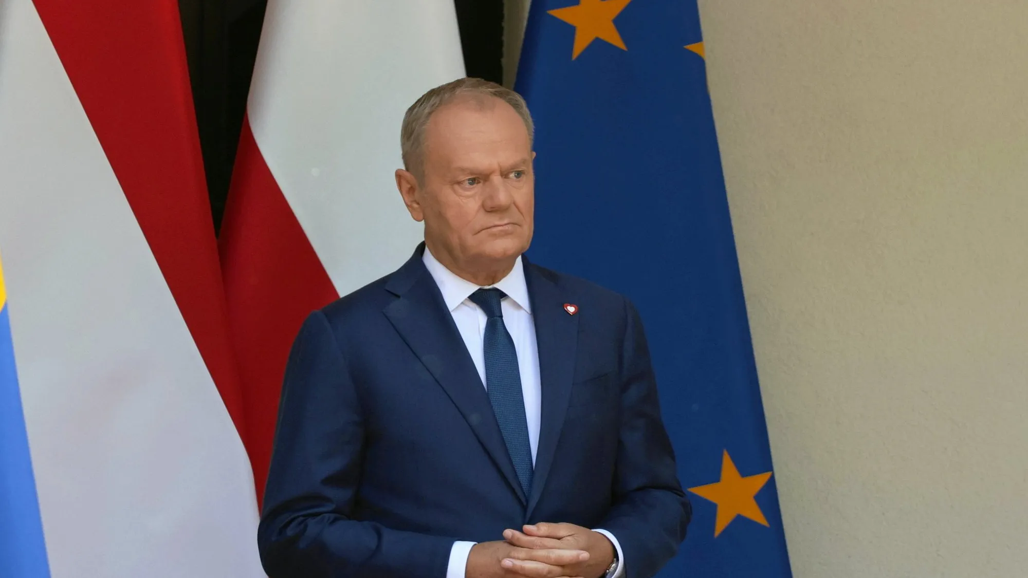 Tusk reaguje po ujawnieniu milionowych zarobków lekarza. Zapowiada kontrole