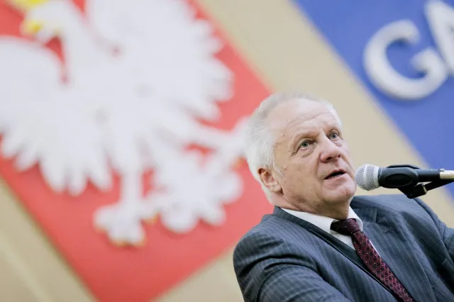 O nepotyźmie w PO, czyli gdzie pracuje brat Niesiołowskiego i mąż Radziszewskiej