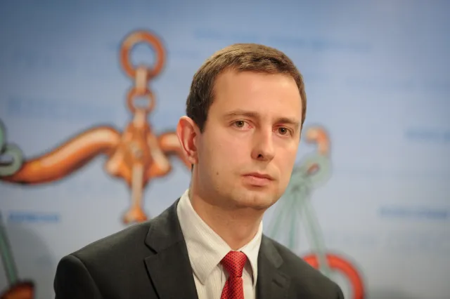 Kosiniak-Kamysz o szczegółach wydłużenia urlopu macierzyńskiego. Start - 1 września 2013 roku