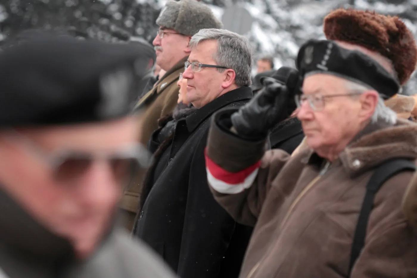 Bronislaw Komorowski podczas uroczystosci zlozenia wienca od Narodu pod Pomnikiem Polskiego Panstwa Podziemnego i Armii Krajowej