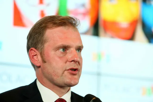 Gigantyczne premie dla prezesów PL.2012 - ponad milion trzysta tysięcy złotych