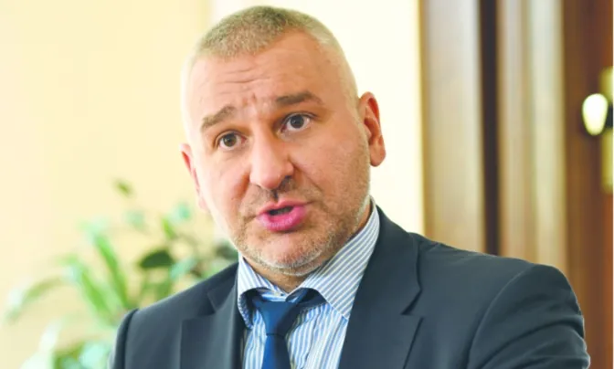 Adwokat wrogów systemu